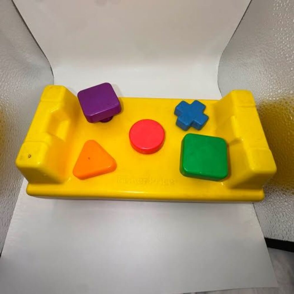 1985 Fisher-Price Vintage Shape Sorter Toy